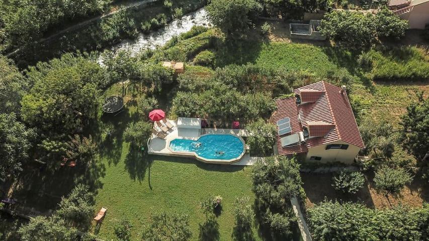 Peace Point Villa Zrnovnica ภายนอก รูปภาพ