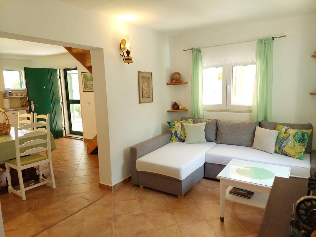Peace Point Villa Zrnovnica ภายนอก รูปภาพ