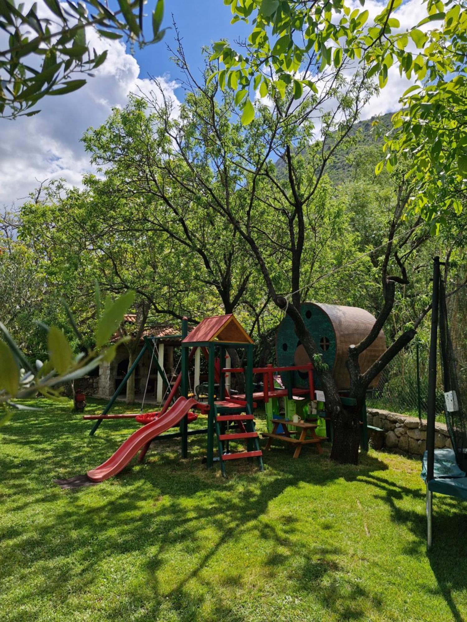 Peace Point Villa Zrnovnica ภายนอก รูปภาพ